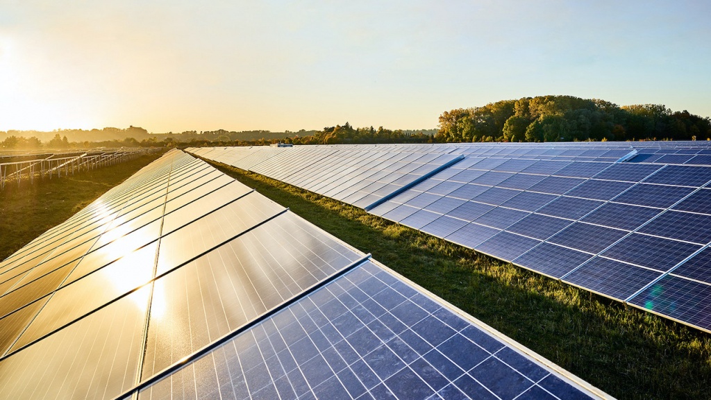 Solaranlage von Hep in der Abendsonne