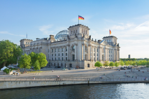 Außenaufnahme des Reichstagsgebäudes