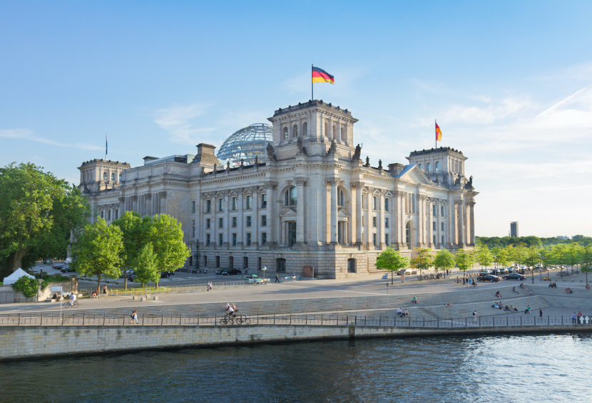 Außenaufnahme des Reichstagsgebäudes