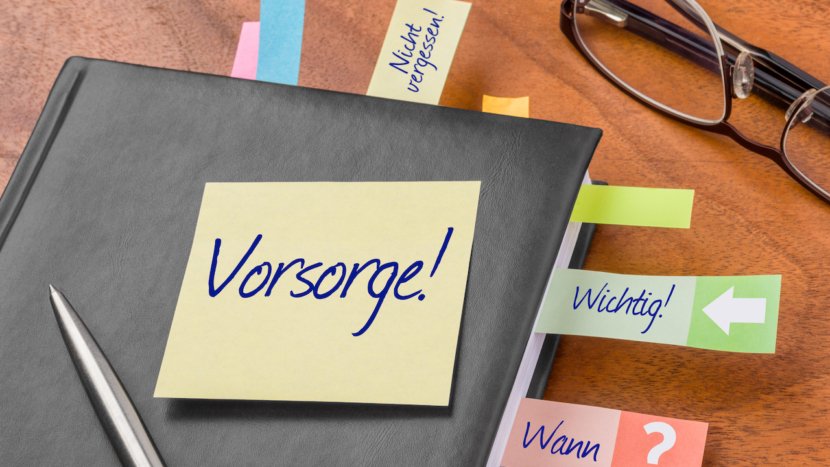 Terminkalender mit Haftnotiz - Vorsorge