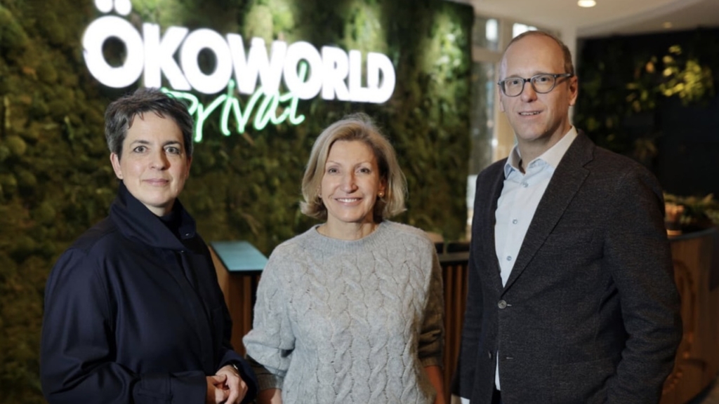 Führungstrio bei Ökoworld